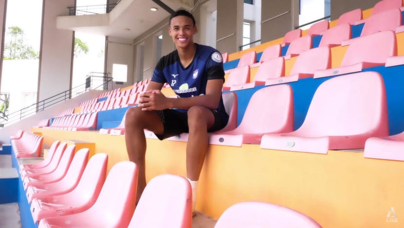 Footballer Ilhan Fandi to undergo surgery for torn knee ligament Footballer Ilhan Fandi to undergo surgery for torn knee ligament