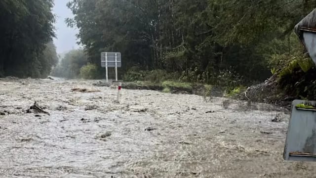 春季风暴席卷新西兰 当地气象部门罕见发出红色预警