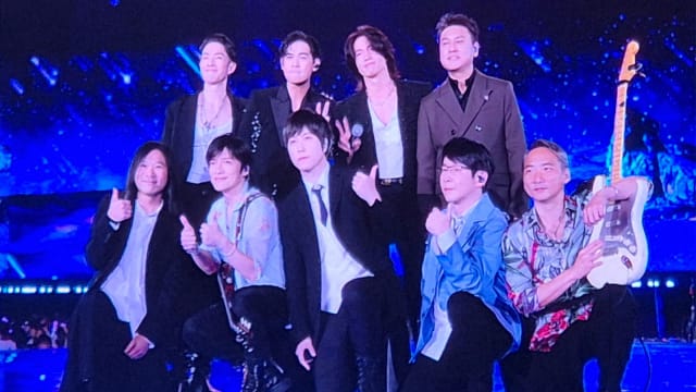 F4睽违12年，在五月天台北演唱会上破天荒合体！4万人合唱《流星雨》掀回忆杀