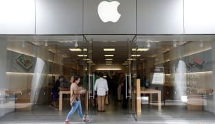'Little, little screws' one of many hurdles to US-made iPhones