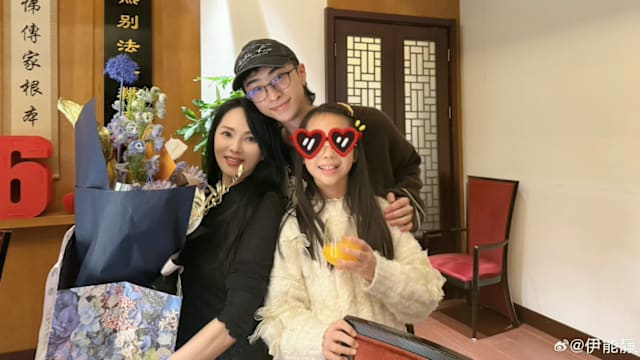 连女儿“借钱”都算利息？伊能静理财教育方式掀讨论