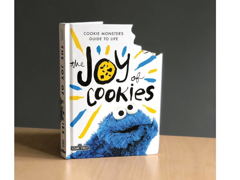 This Vegan Cookie Recipe From Cookie Monster's New Book Is Surprisingly Yummy