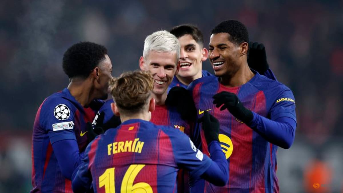 Lopez double fires Barcelona to 4-2 comeback win at Slavia Prague