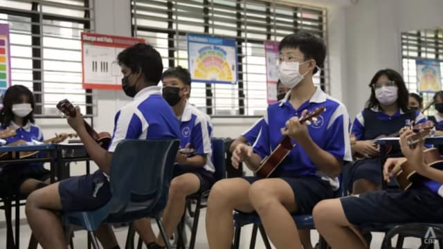 明年起八成中学落实全面科目编班 学生按三个分配组别入读中学