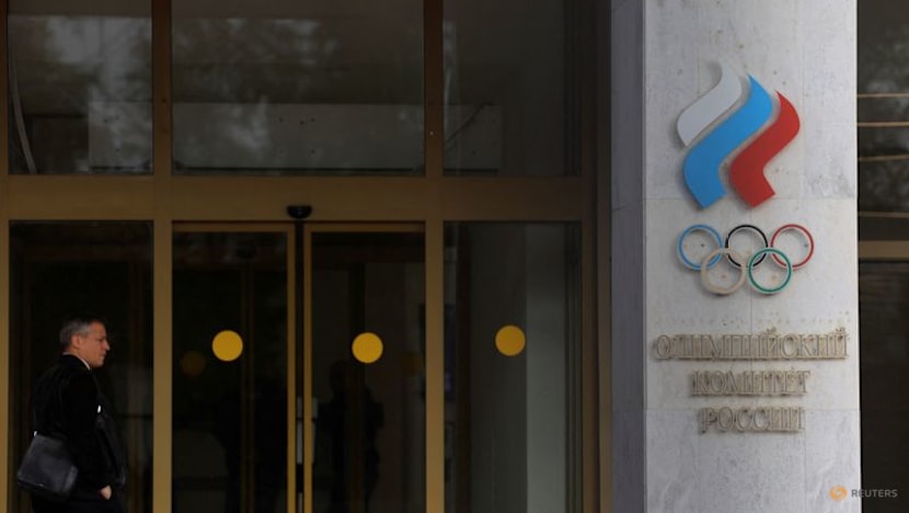 IOC lifts Russia suspension, athletes to return to international competitions