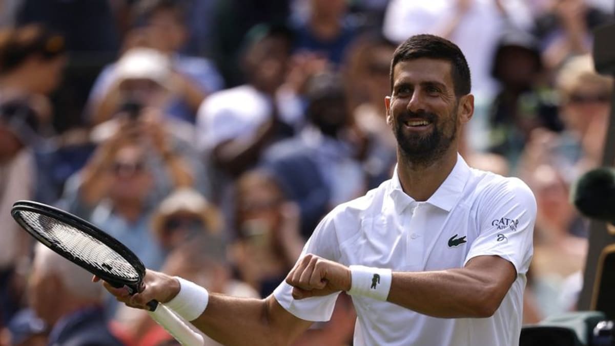 Djokovic easing into old routine as seeds hit back at Wimbledon