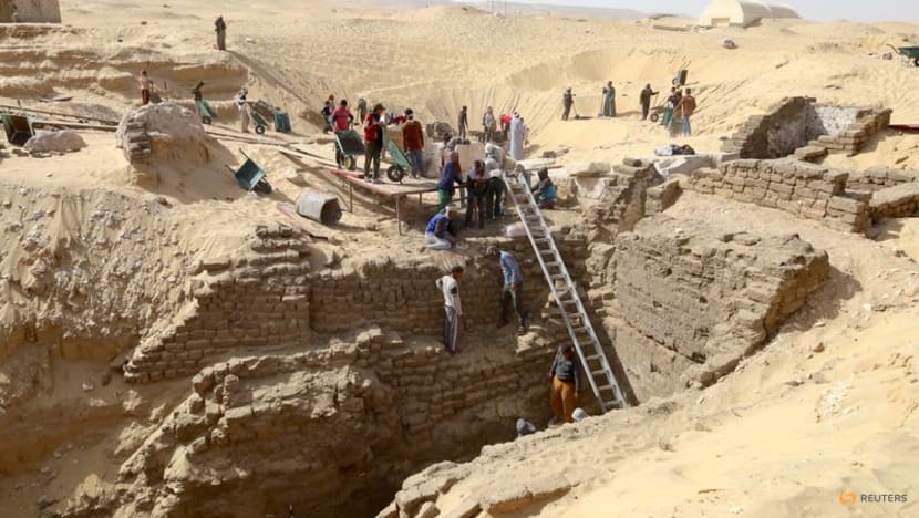 Tomb of unidentified ancient Egyptian pharaoh discovered