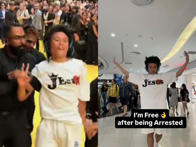 Man who rushed at Ariana Grande at Wicked: For Good event in Singapore brags 'I'm free' after being removed from venue