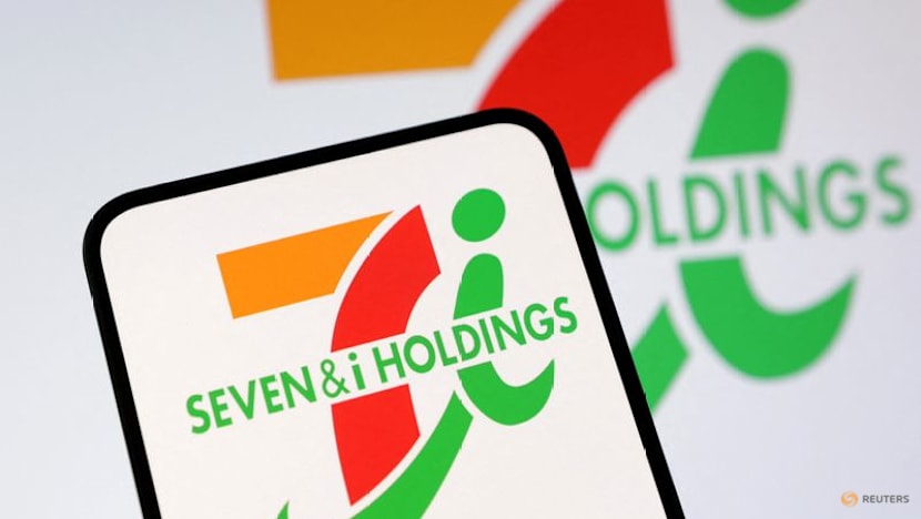 Seven & i delays listing of North America business