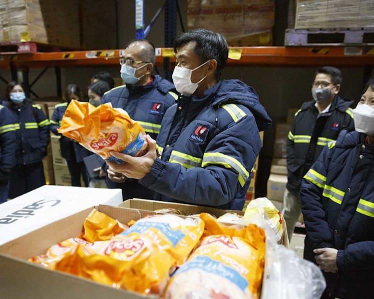 S'pore has enough chicken supplies, with no need for consumers to 'hoard': Desmond Tan