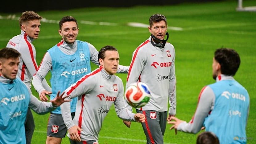 Poland seek to end 96-year drought in Sweden in playoff final