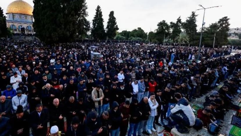 Lebih 60,000 rakyat Palestin tunai solat Aidilfitri di Masjid Al-Aqsa