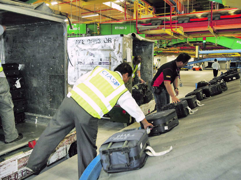 Singapore Airlines and SilkAir had to pay compensation totalling more than S$42,000 to 221 affected passengers, after their luggage were sent to the wrong places because Tay Boon Keh swopped tags on the bags. Singapore Airlines and SilkAir had to pay compensation totalling more than S$42,000 to 221 affected passengers, after their luggage were sent to the wrong places because Tay Boon Keh swopped tags on the bags.