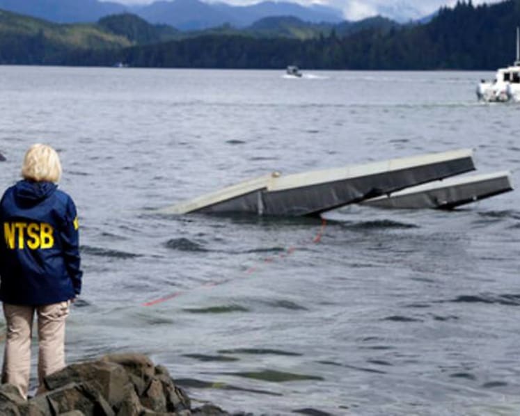 Pilot views obstructed, alerts missing in midair plane crash