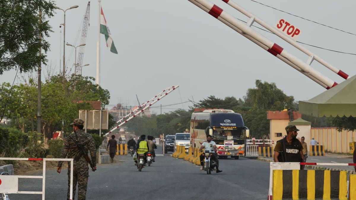 Pakistan defence minister says military incursion by India is imminent