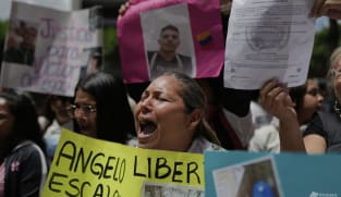 Dozens of Venezuelan migrants told of imminent deportation under US wartime law
