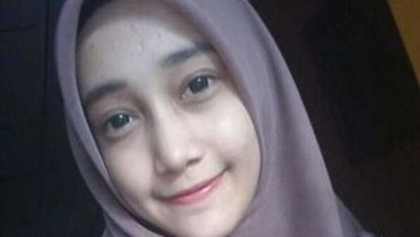 Gadis 18 tahun kahwin lelaki 66 tahun