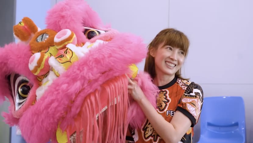 Jeanette Aw only had 3 hours to learn lion dance before performing at a nursing home