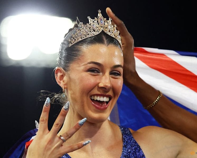 Britain's Hunt and Asher-Smith set medal records at European Championships