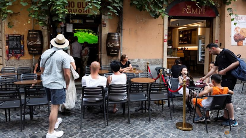 Italian fans look to global icons and underdogs to cure World Cup blues