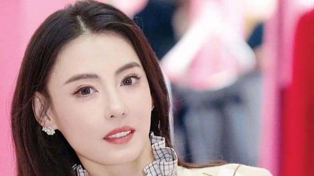 “柳飘飘”力挺恩师周星驰！张柏芝包下24场《功夫女足》请粉丝看