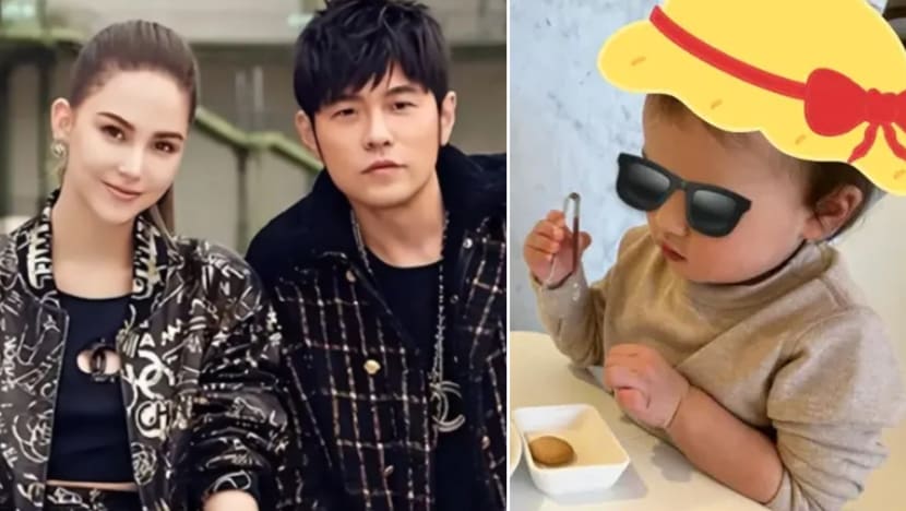 Netizens Think Jay Chou’s 2-Year-Old Daughter Looks Exactly Like Him When He Was Younger Netizens Think Jay Chou’s 2-Year-Old Daughter Looks Exactly Like Him When He Was Younger