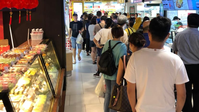 Anxiety, confusion, rush for masks: How the Wuhan coronavirus makes people panicky and how to stay calm Anxiety, confusion, rush for masks: How the Wuhan coronavirus makes people panicky and how to stay calm