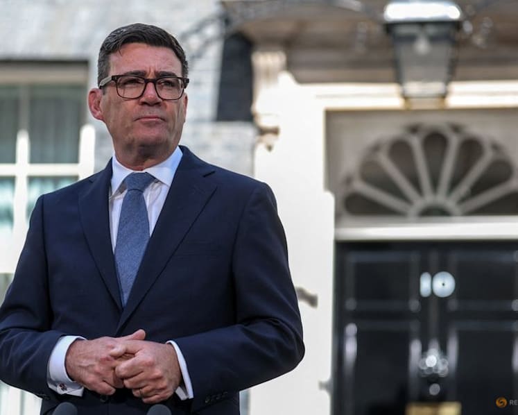 Burnham targets lower energy bills in first move as UK prime minister