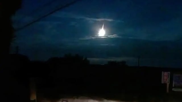 日本南部火球照亮夜空 专家：火流星现象