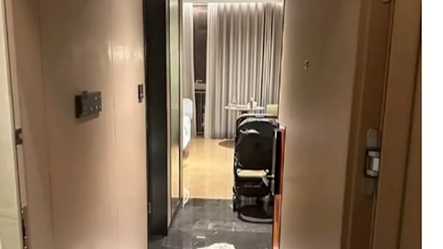 一家三口困酒店浴室四小时 父撞门致肋骨骨折
