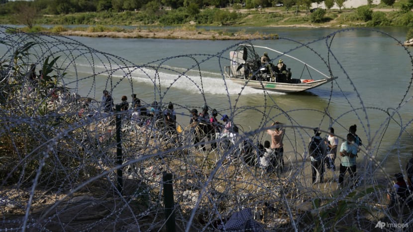 Biden administration faces pressure to stem flow as influx of migrants overwhelms US southern border cities Biden administration faces pressure to stem flow as influx of migrants overwhelms US southern border cities
