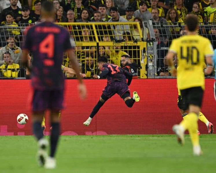 Bayern battle past Dortmund 2-1 to win German Supercup