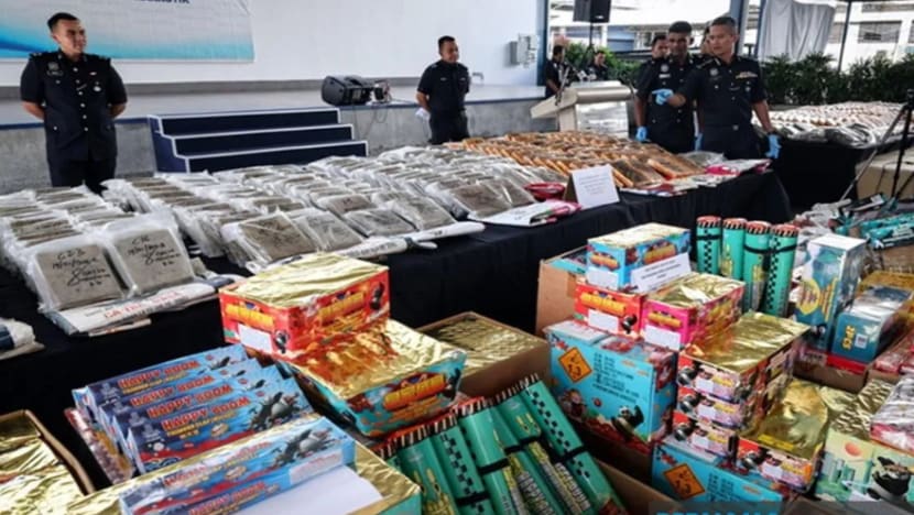 Polis M'sia rampas mercun bernilai RM408 ribu Polis M'sia rampas mercun bernilai RM408 ribu