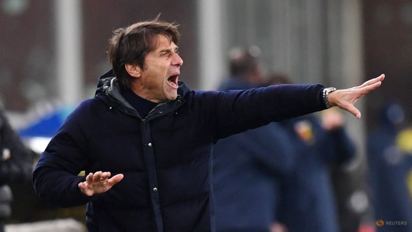 Competitive Conte aims high with Napoli after bridging gap to top