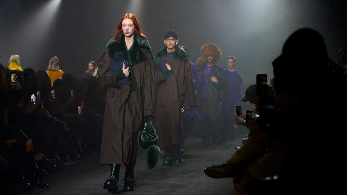 Burberry creative director clearance