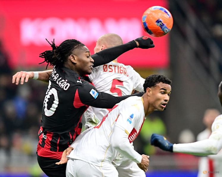 Milan salvage unbeaten run in dramatic draw with Genoa