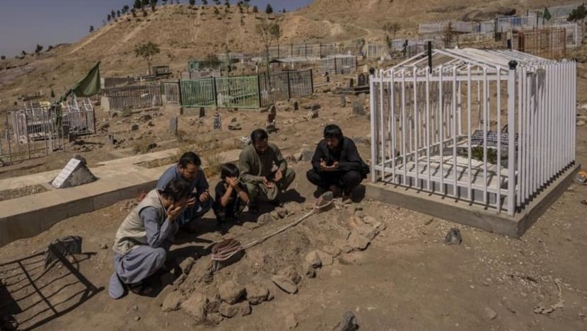 'Tidak cukup sekadar minta maaf', kata bapa mangsa serangan dron AS di Kabul 'Tidak cukup sekadar minta maaf', kata bapa mangsa serangan dron AS di Kabul