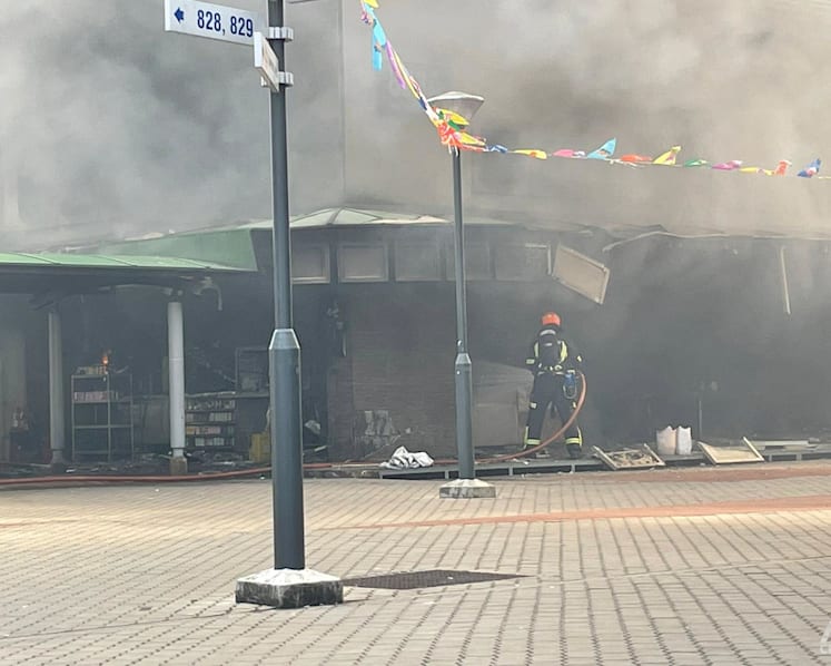  Fire breaks out at Tampines coffee shop, disrupting operations