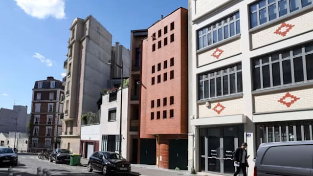 法国巴黎多座回教堂外被人放置猪头 当地警方展开调查