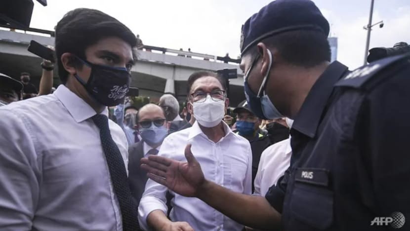 Perhimpunan pemimpin pembangkang M'sia disuraikan secara aman bawah arahan polis