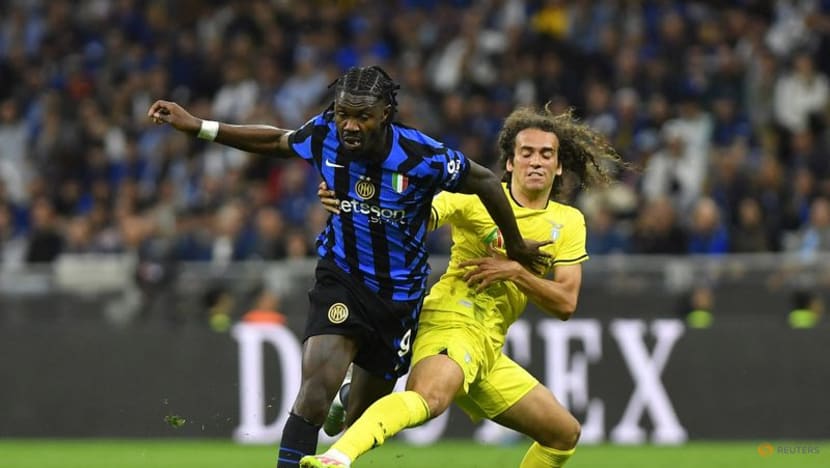 Inter held 2-2 by Lazio as Pedro penalty deals blow to title hopes