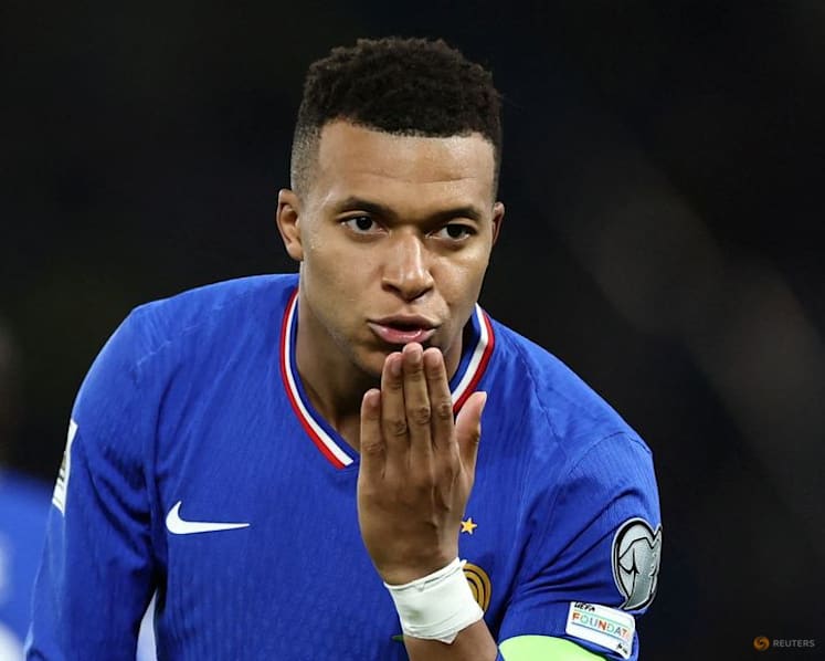 Critics circling, France's Mbappe turns to favourite stage at World Cup