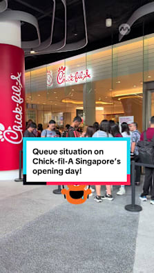 Chick-fil-A opens its first Singapore outlet today, and (unsurprisingly) there’s a QUEUE #8dayseattrending #chickfila #fastfood #trending #tiktoksg 