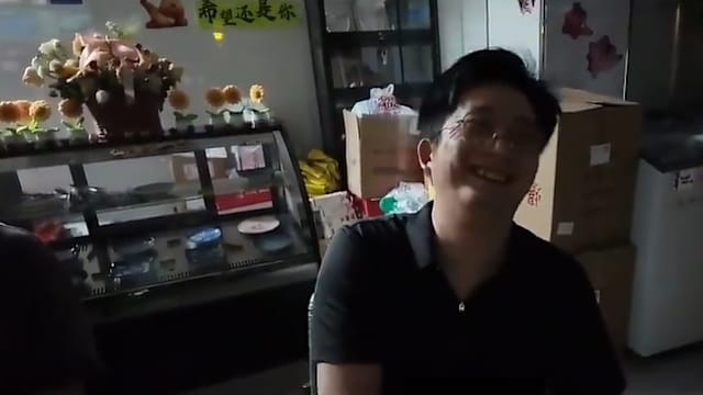 最孤独世界杯观赛点？ 中国咖啡店促销活动无人光顾