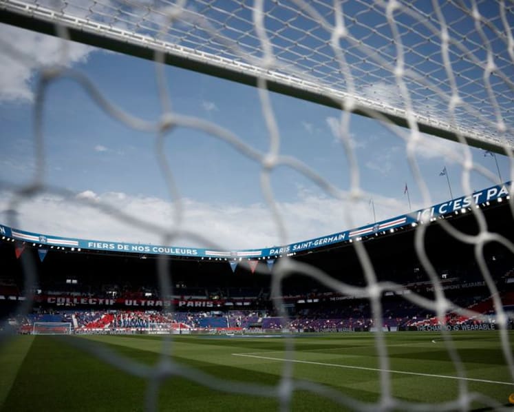 Heatwave-damaged Parc des Princes pitch forces PSG fixture switch