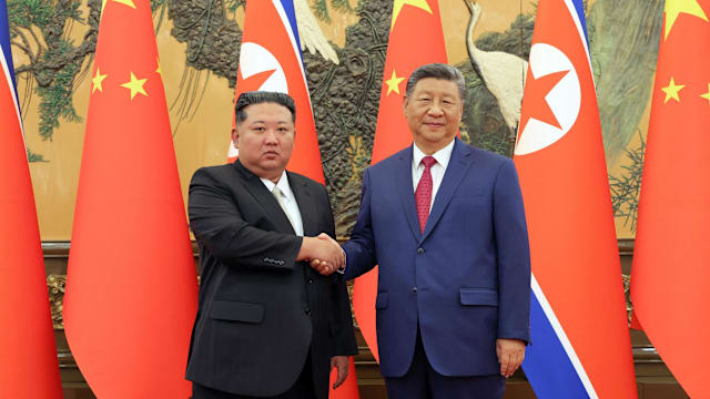 习近平祝贺金正恩再次就任朝鲜国务委员长