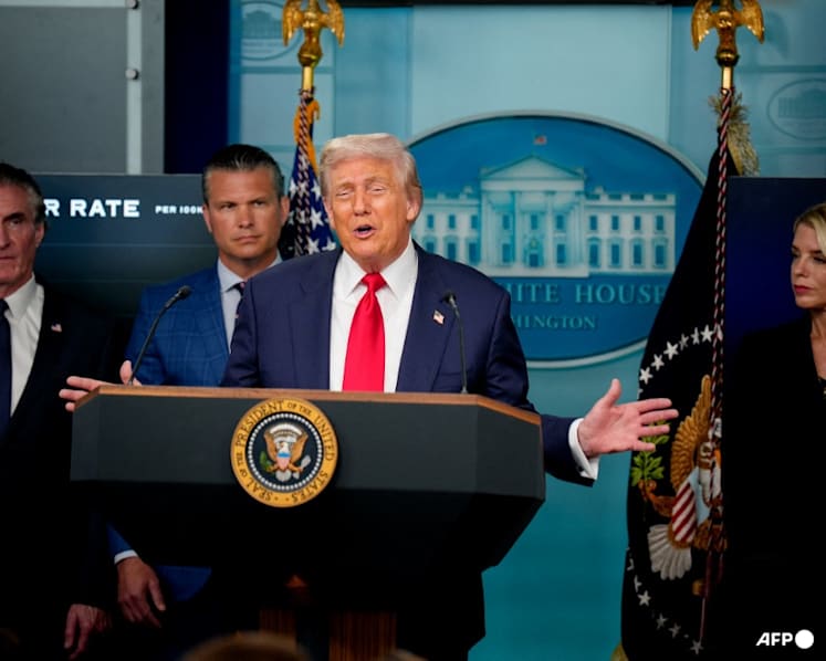 Trump signs order extending China tariff truce by 90 days, White House says