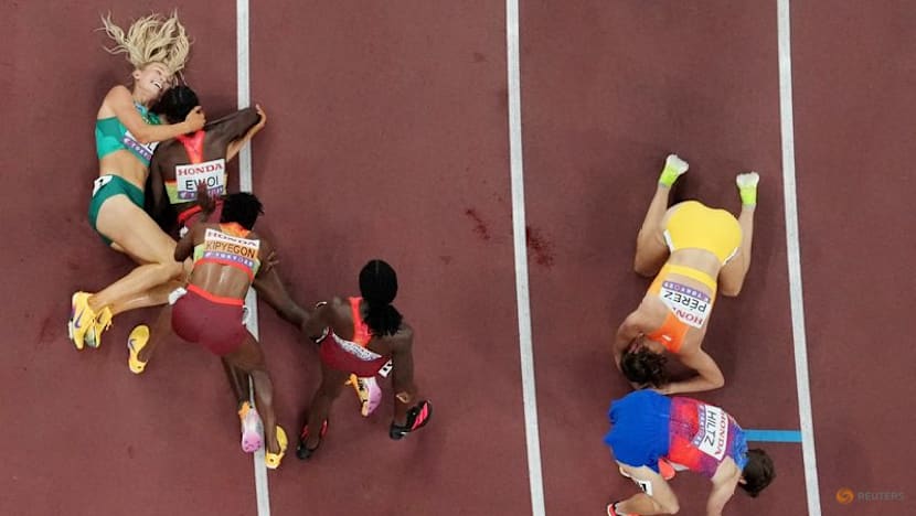 Kipyegon destroys the field for fourth 1500m world gold