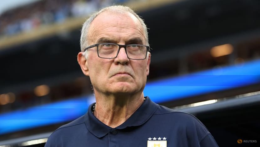 'I'm no model', Bielsa hits out in defence of unorthodox picture pose