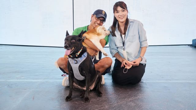 尤秋兴罕见晒出夫妻合照　网民：太太很美！